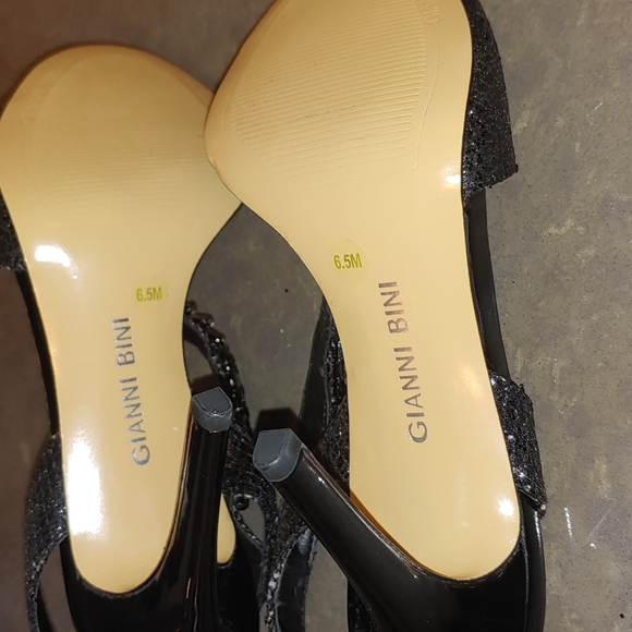 Gianni Bini black Vivah special occasion shoe. NWT - Picture 5 of 8